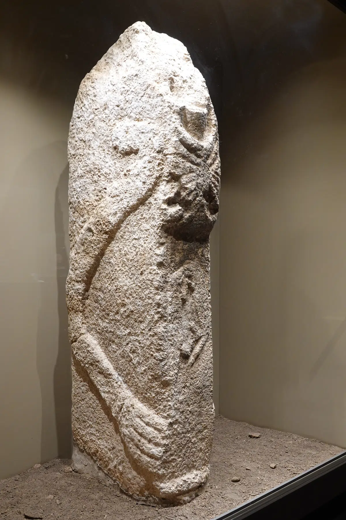 A stone stela from Karahan Tepe in the Şanlıurfa Archaeology Museum.