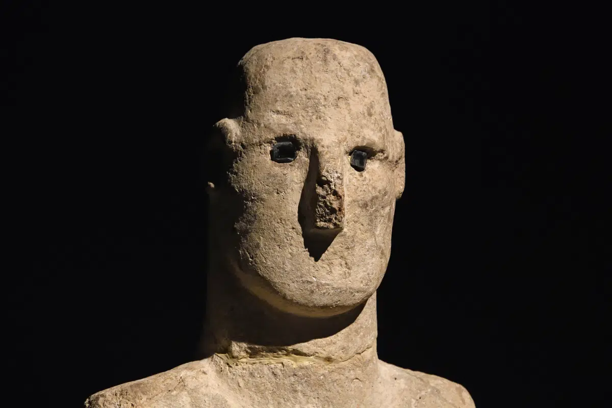 The Urfa Man statue displayed in the Şanlıurfa Archaeology Museum.